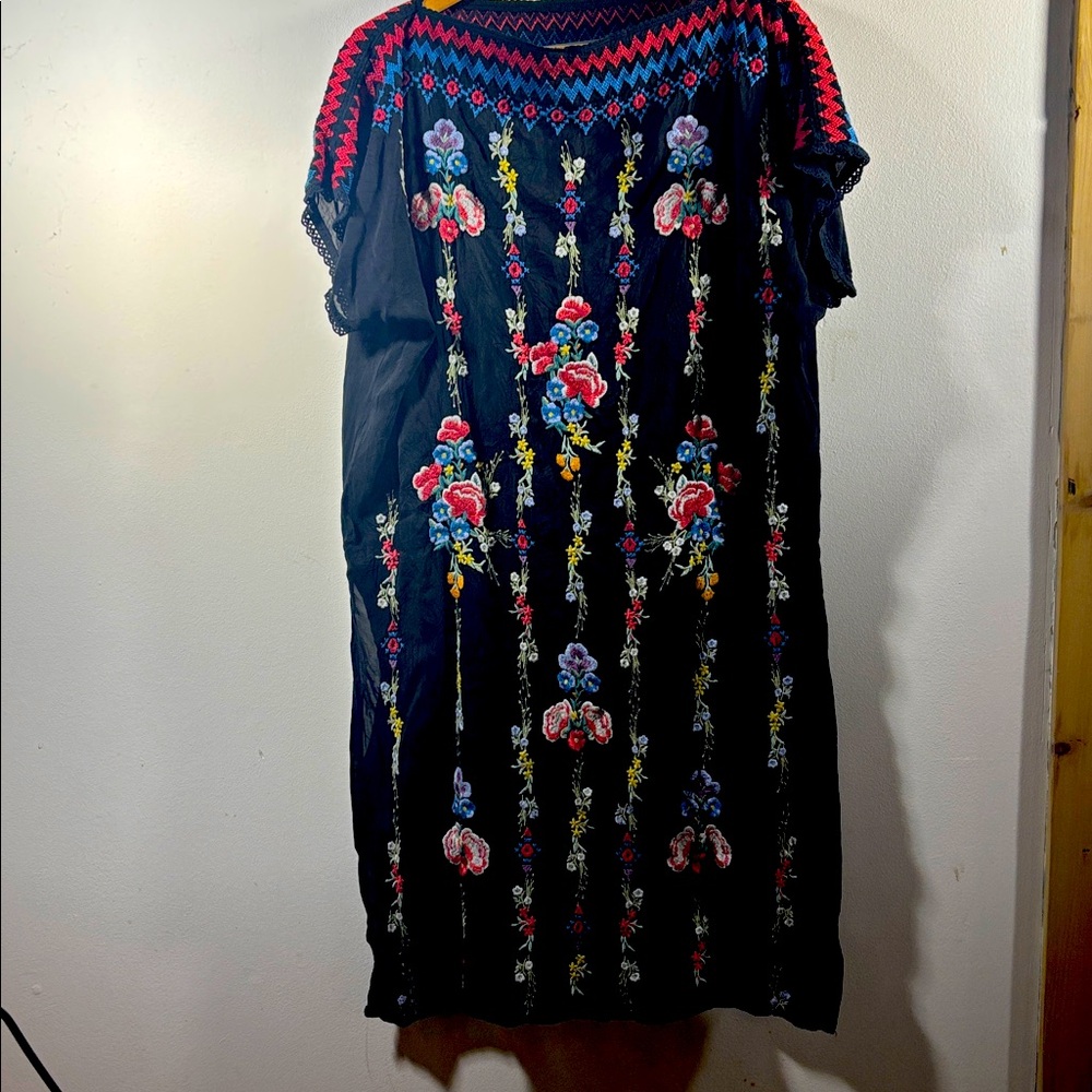 JOHNNY WAS Floral Embroidered Bennet Tunic Top Sz L